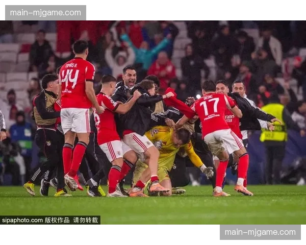 普雷斯蒂亚尼种族歧视指控，欧足联实施临时禁赛处罚