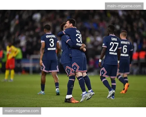 即时战报：巴黎圣日耳曼vs马赛，内马尔助攻梅西破门